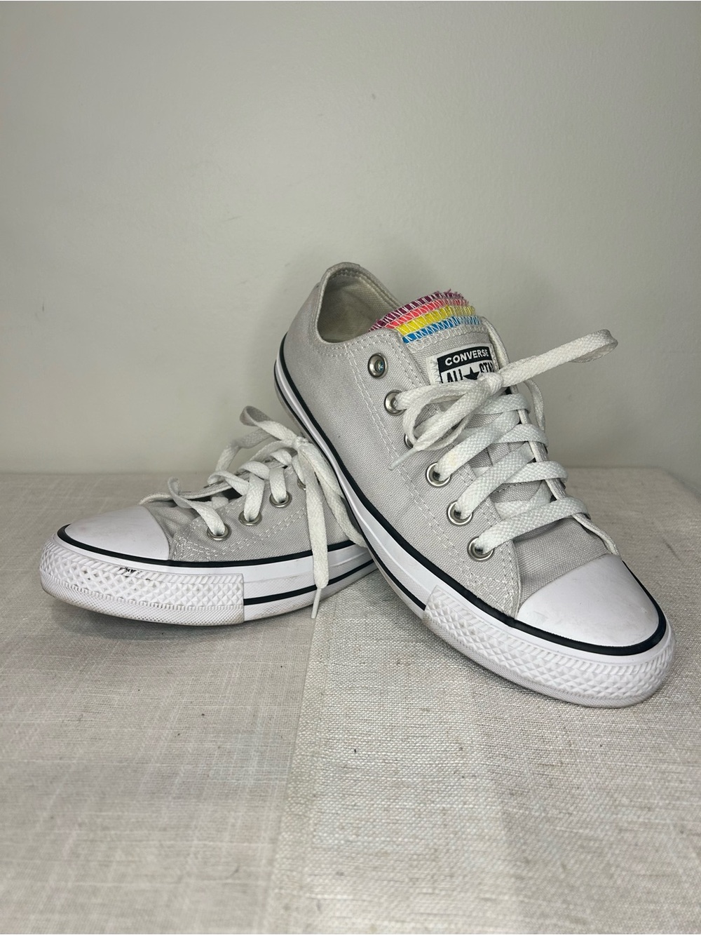 Converse Kids Low Top Sneakers in Light Gray with Rainbow Tongue